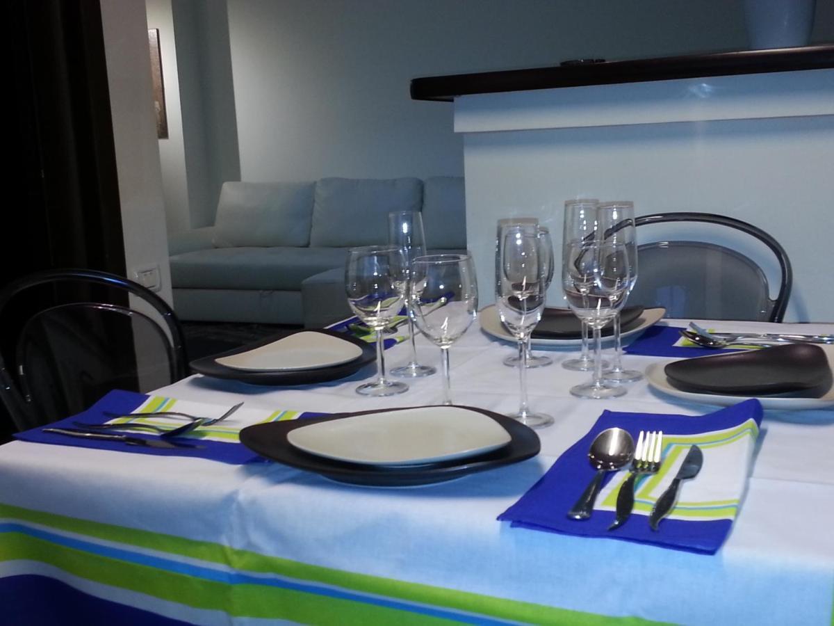 Apartment 3 Rooms Elegant Bukarest Exterior foto