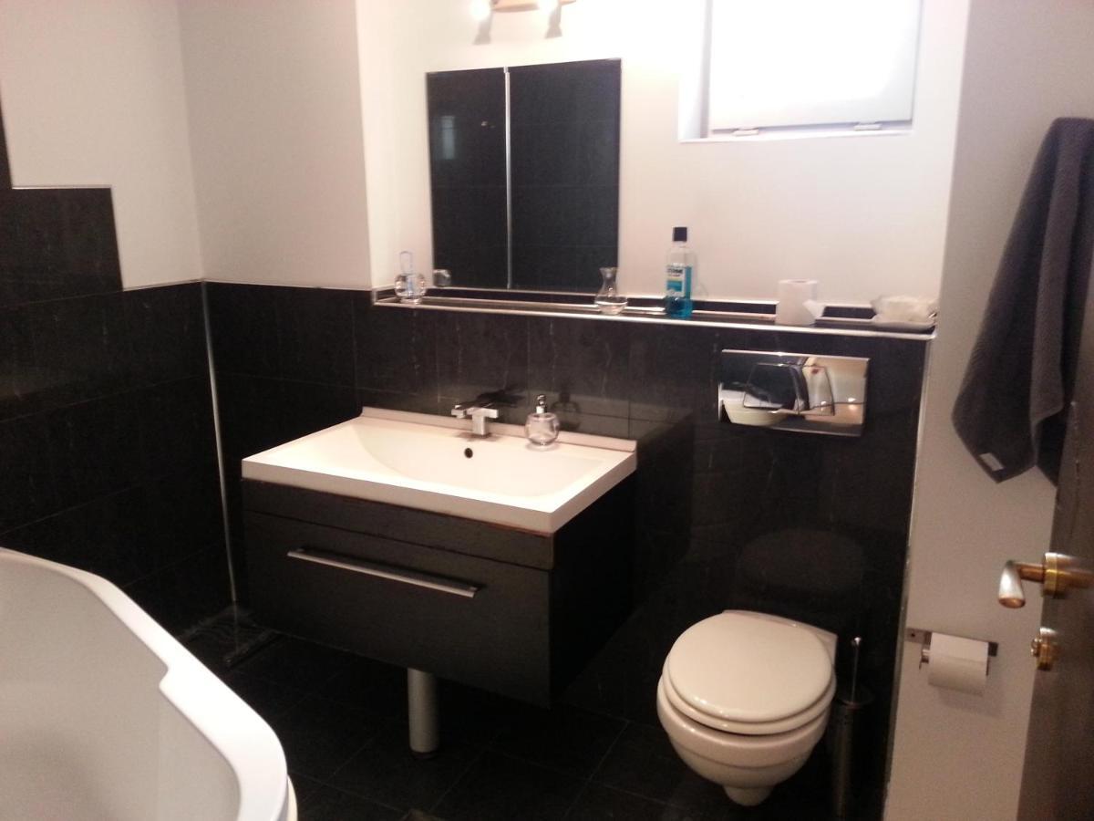 Apartment 3 Rooms Elegant Bukarest Exterior foto