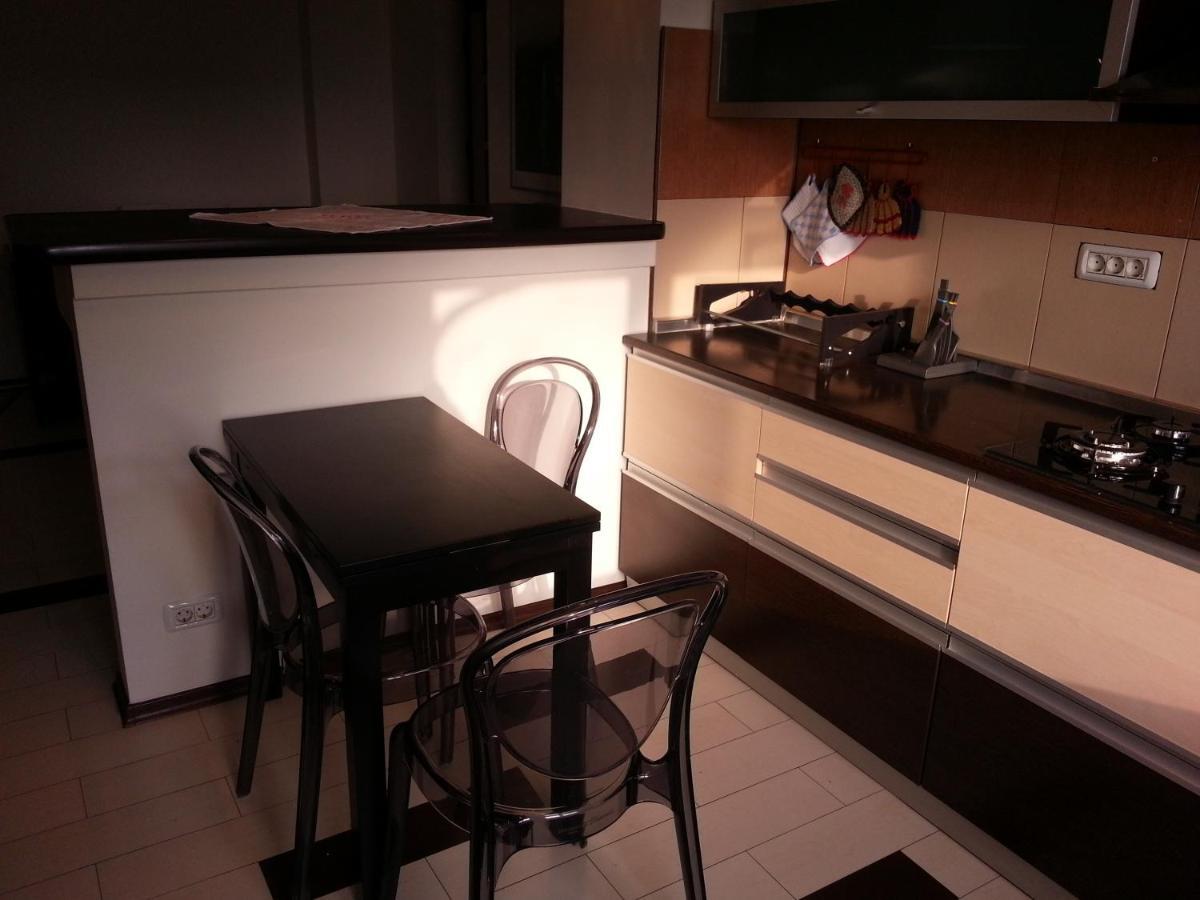 Apartment 3 Rooms Elegant Bukarest Exterior foto
